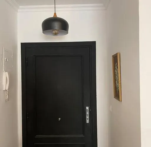 Stylish 2 Bedroom Apartment In Rehab 1