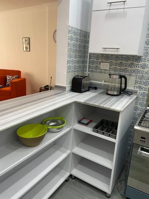 Stylish 2 Bedroom In Rehab 1 Apartment Cairo