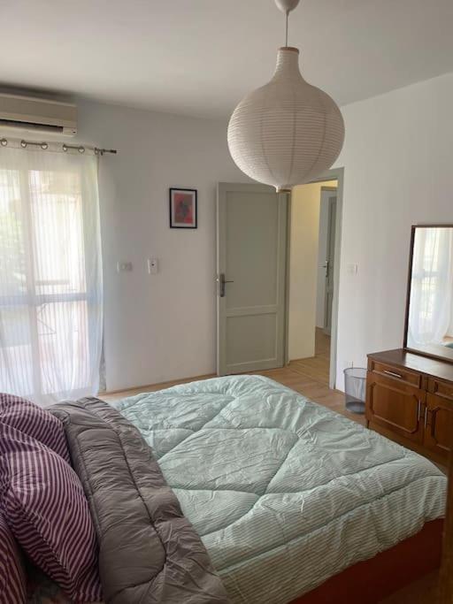 Stylish 2 Bedroom In Rehab 1 Apartment